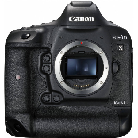 Canon EOS-1D X Mark II مع ميموري 